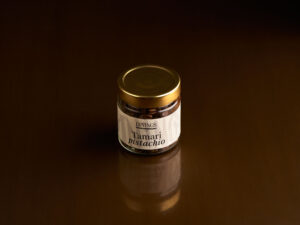 Crunchy tamari pistachios perfect as a snack or salad topping